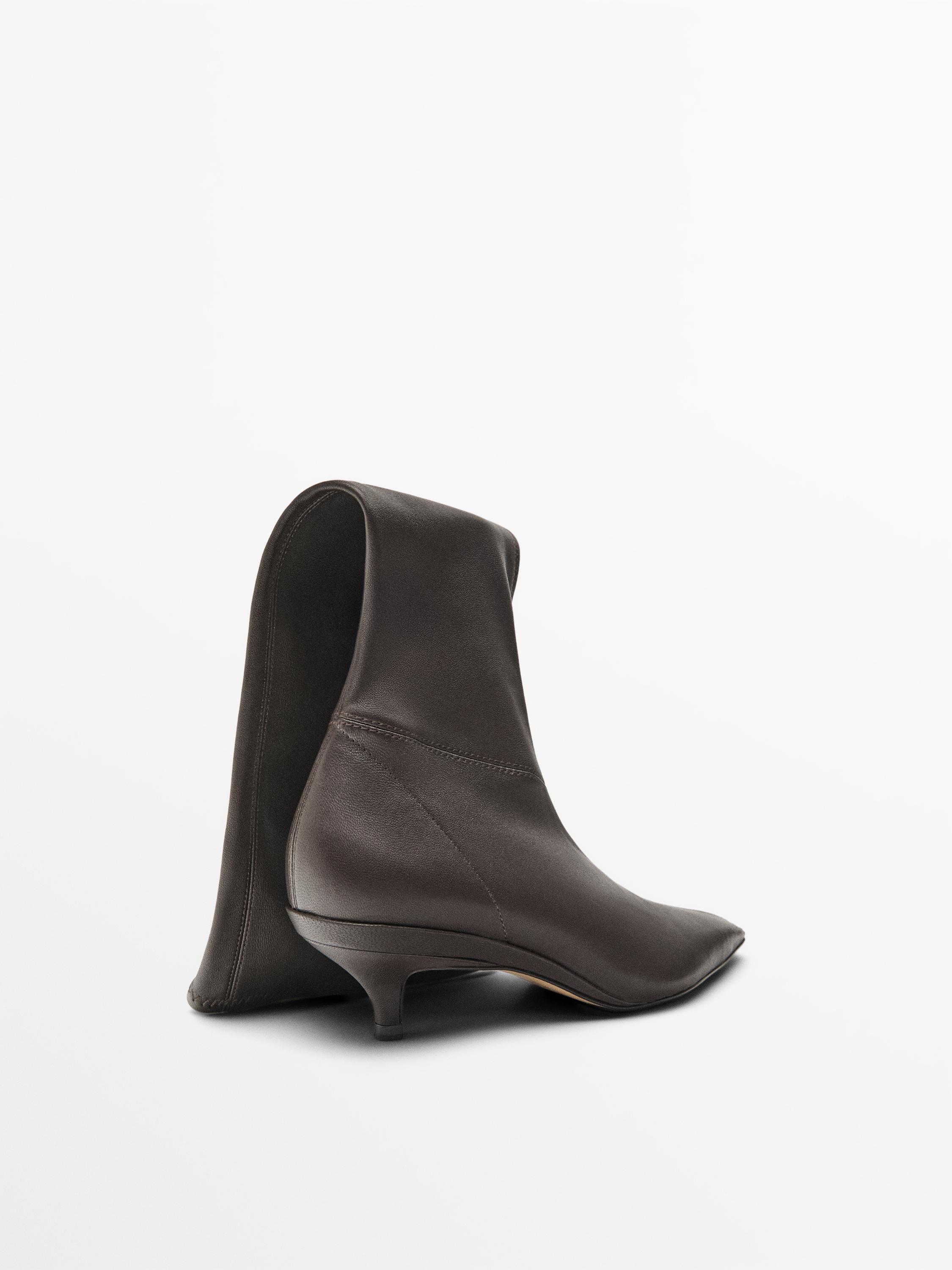 Bottes à talon élastiques